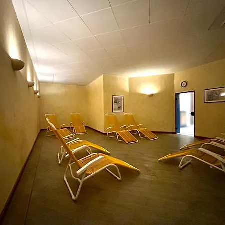 Kurpark-residenz W112 *